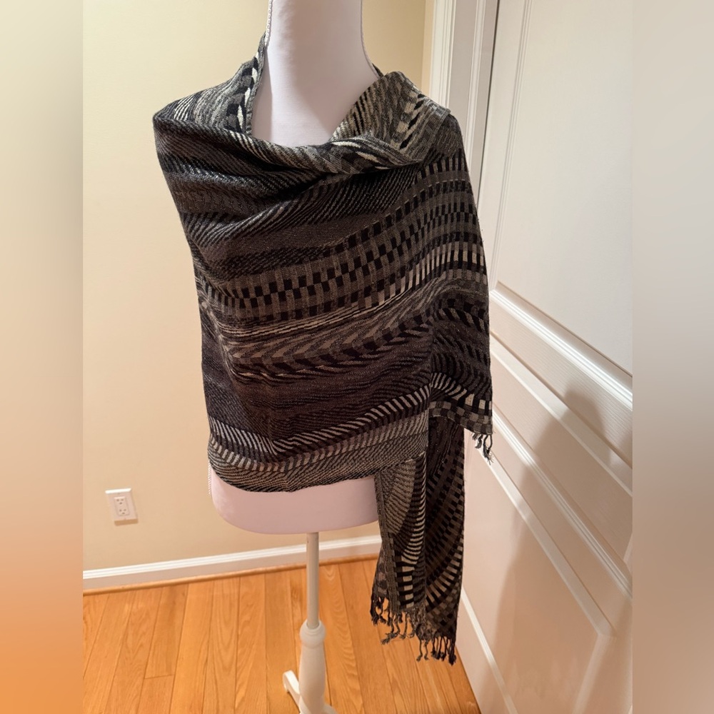 Elegant Black and Gray Patterned Shawl with Shimmer and fringe
